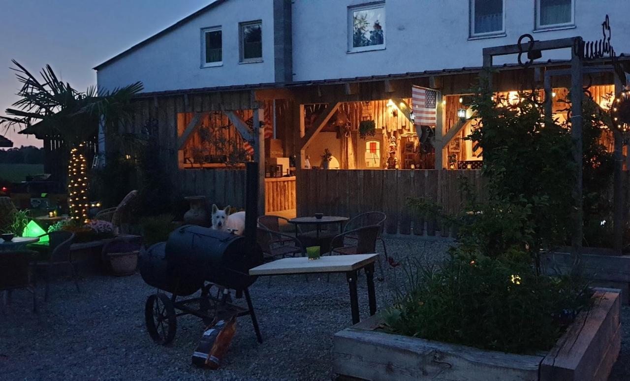 Chrom Ranch Reiterhof Bed & Breakfast Memmingen Dış mekan fotoğraf